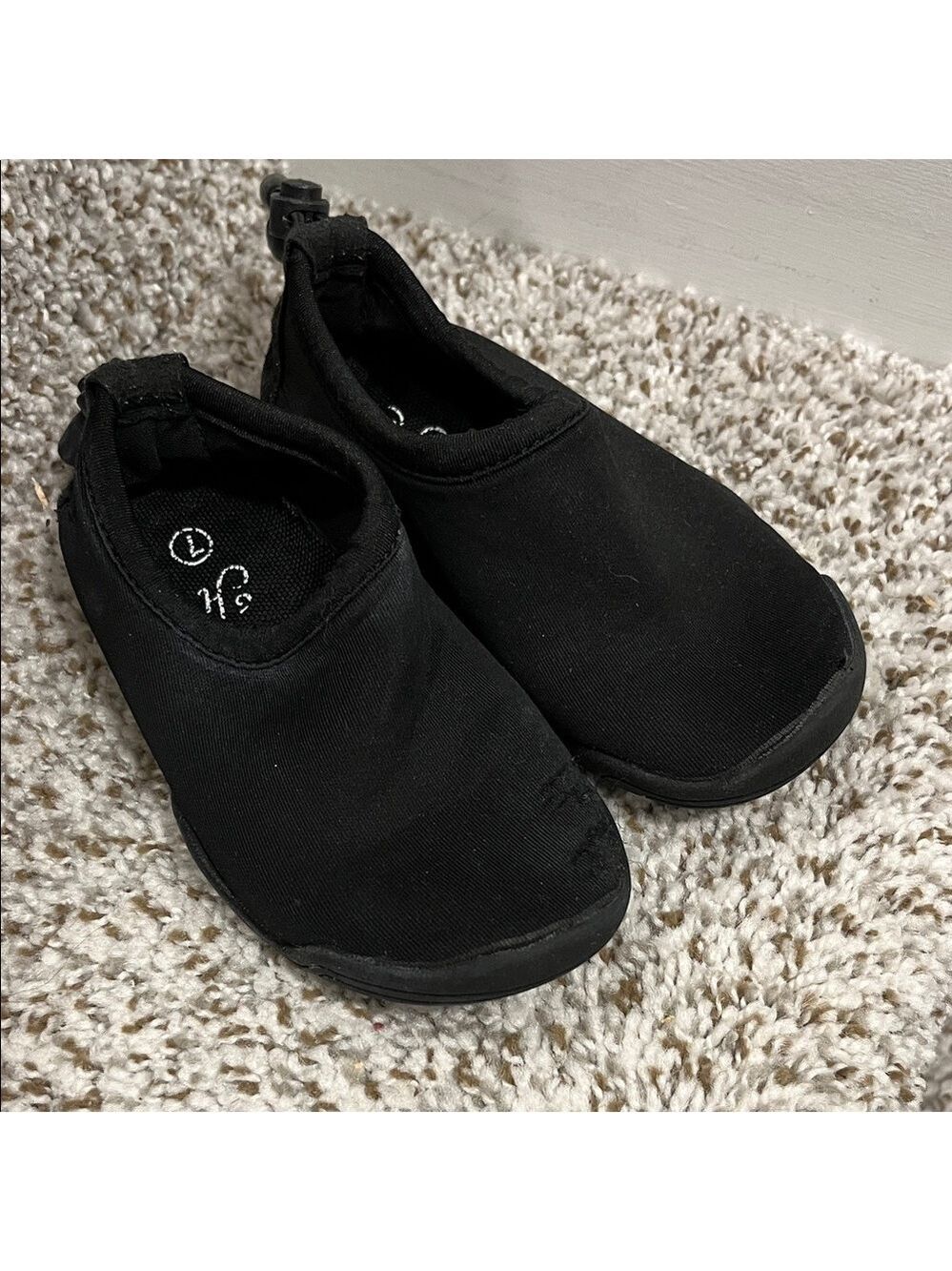 🩵4/$20 Honeysuckle Black Kids Water Shoes